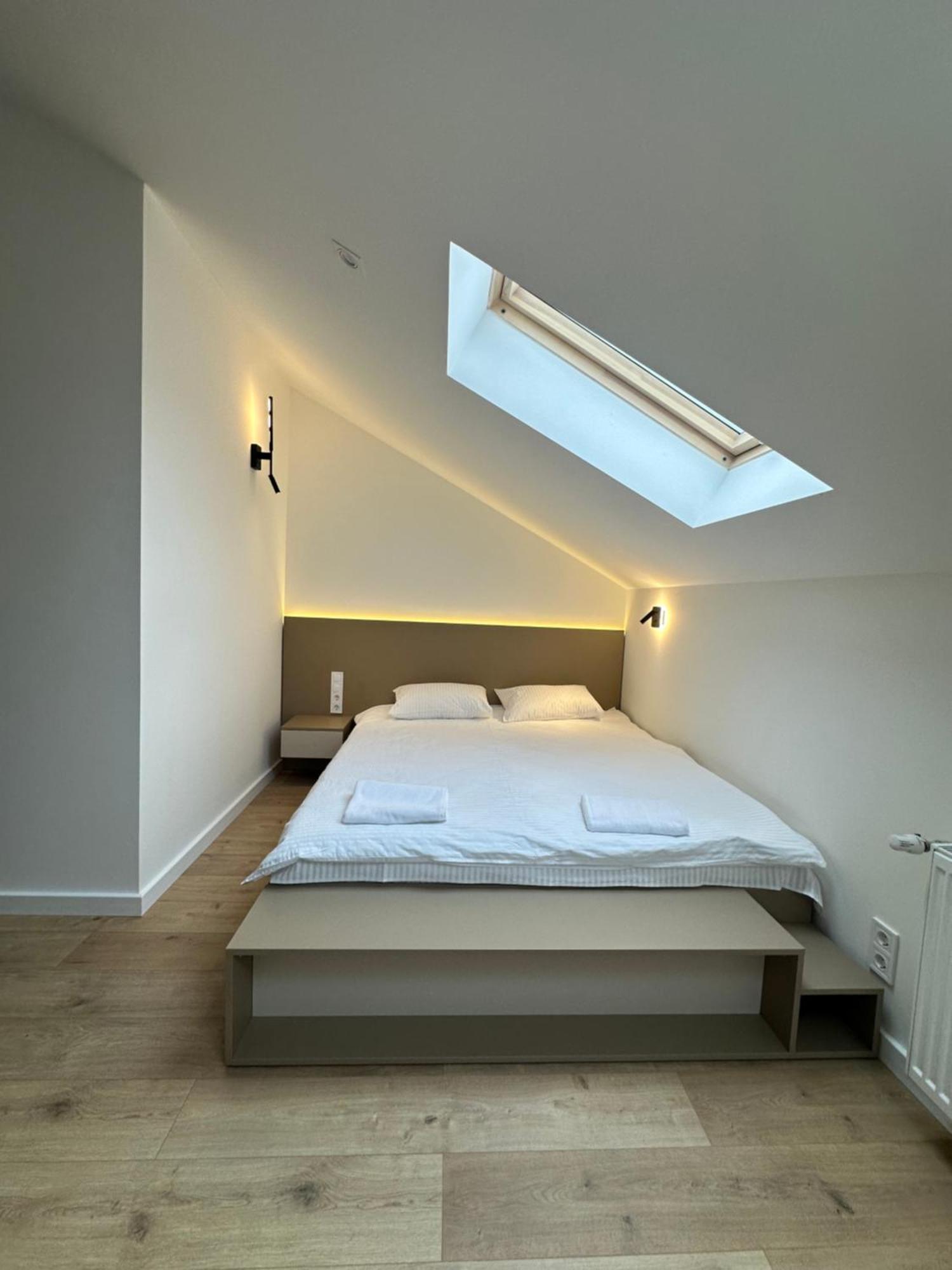 Apartment Suite Mukachevo Bagian luar foto