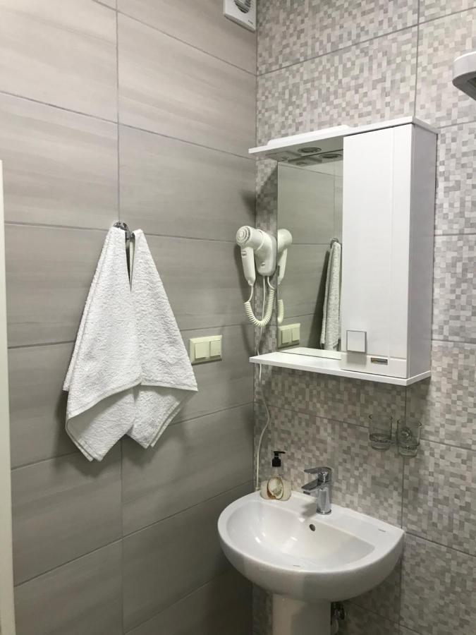 Apartment Suite Mukachevo Bagian luar foto